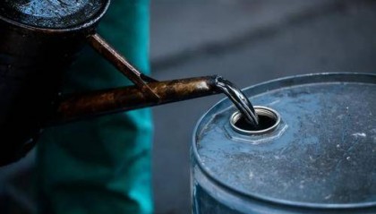 我国是世界最大的原油进口国，原油价格下跌，我国企业却很害怕？