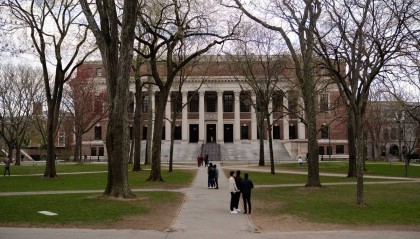 最新！美国法官阻止特朗普禁止哈佛国际学生入境美国的禁令