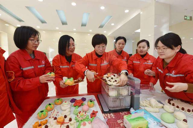 中原油田：花馍剪纸添年味 传承民俗庆新春